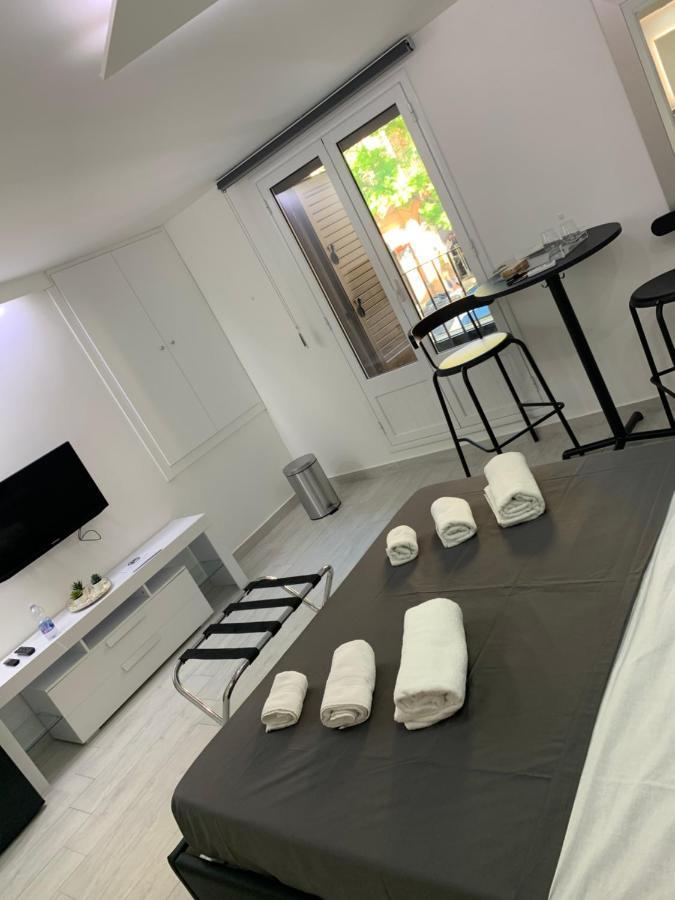 Rossella's Bed & Breakfast 2*